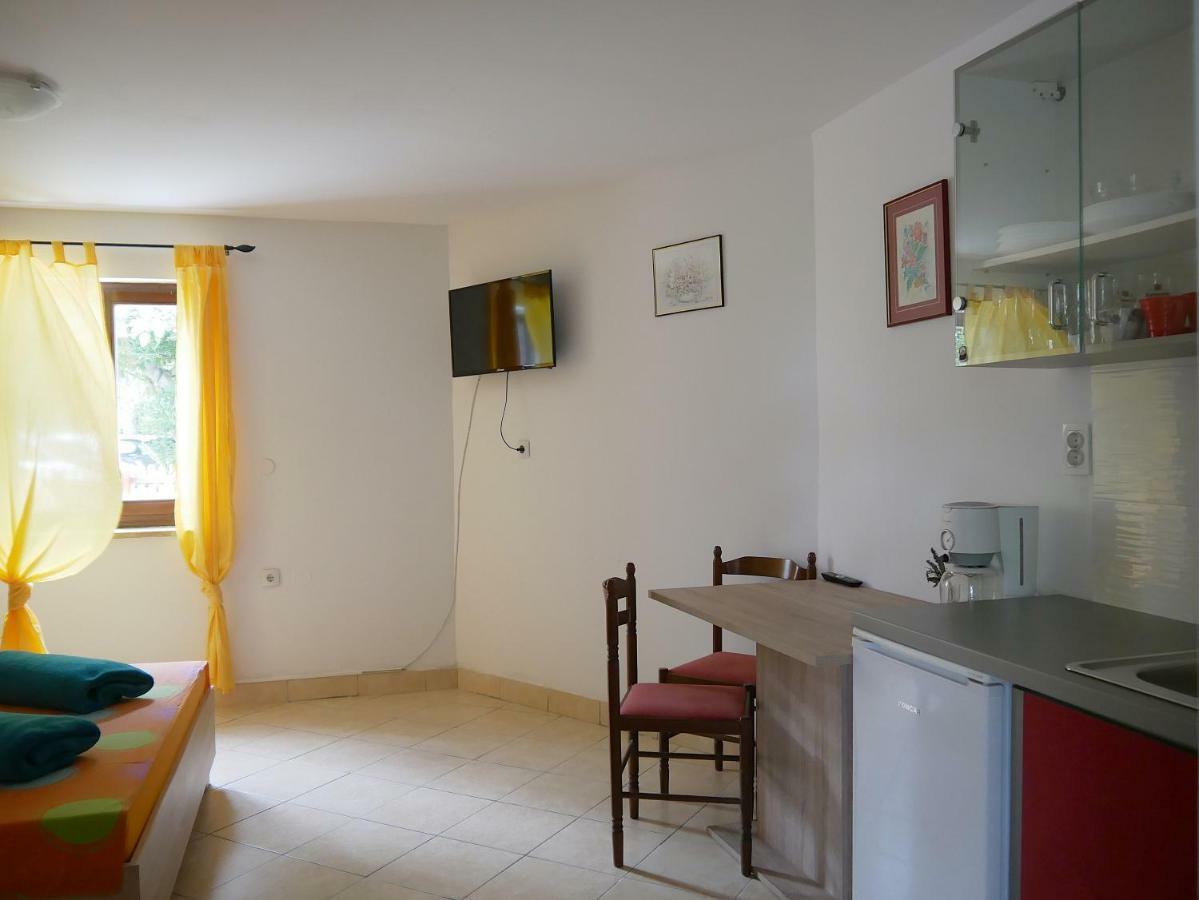 Apartment Gaga&Nia Krk Town Bagian luar foto